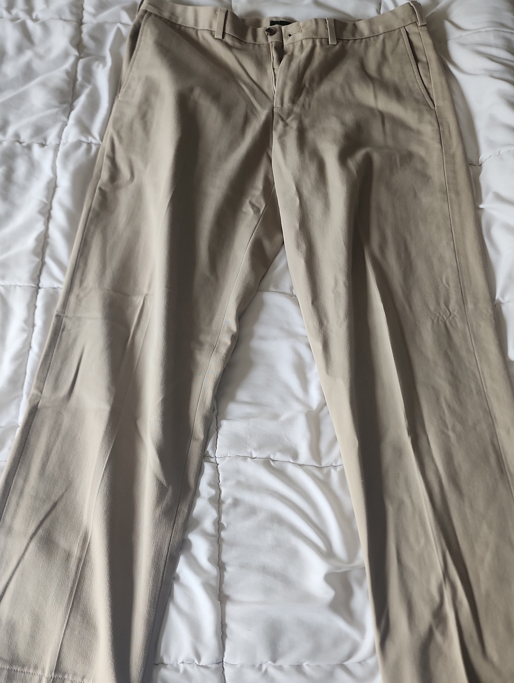 Men's Classic Flat-Front Dress Pants in Khaki